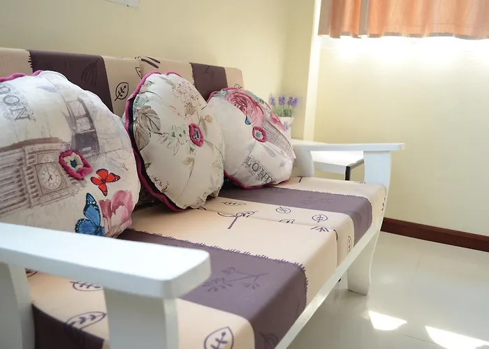 โรงแรม Tulip Place 3*